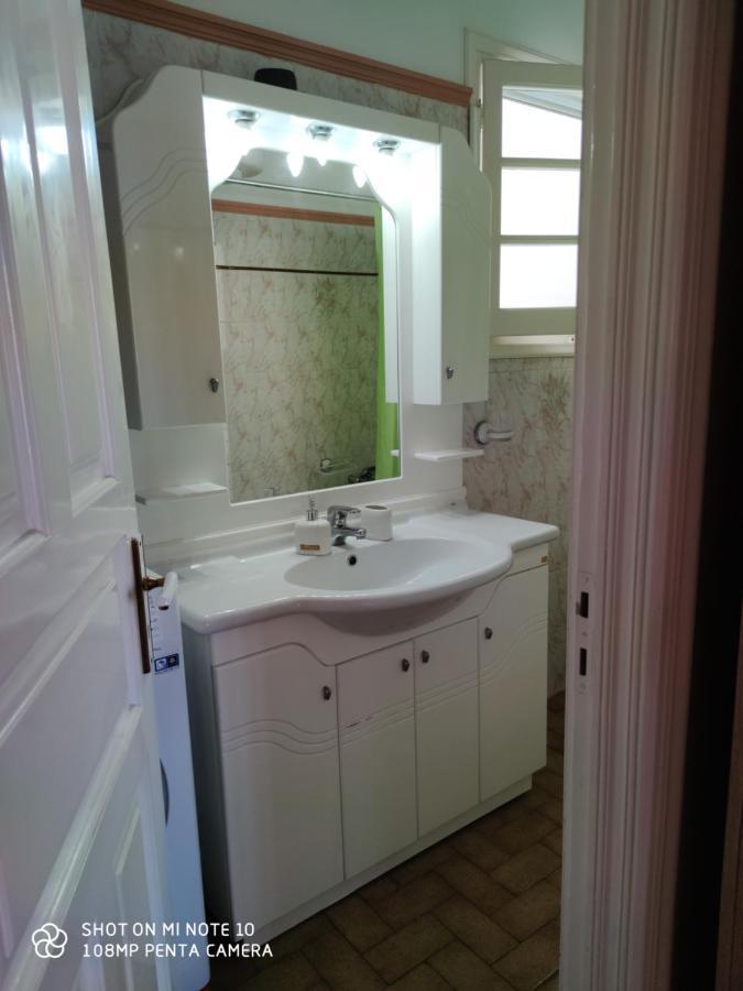 San Vlassis Area Apartment Lakones Экстерьер фото